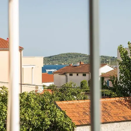 Center And וודיצה