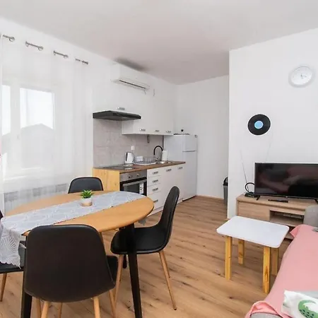 Center And Apartman Vodice