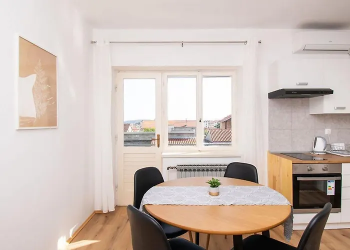 Center And アパート ヴォディツェ