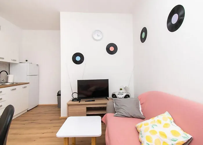 Center And ヴォディツェ